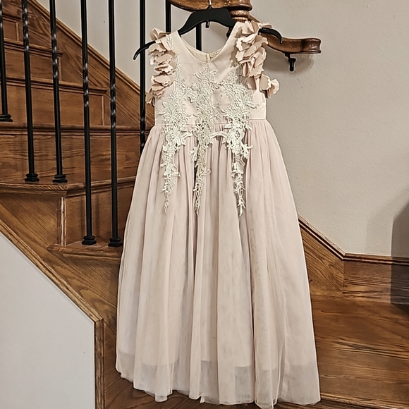 TRISH SCULLY BIANCA Gown - Picture 2 of 12